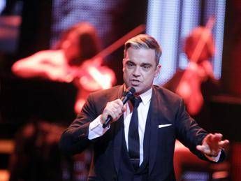 Robbie Williams in concerto in Italia, unica data al Lucca Summer Festival Robbie Williams in concerto in Italia, unica data al Lucca Summer Festival