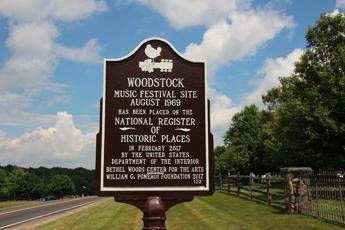 Woodstock, 50 anni dal festival simbolo di una generazione Woodstock, 50 anni dal festival simbolo di una generazione