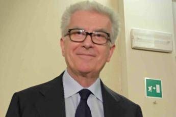 Zanda: Conte vada meno in tv e venga in Parlamento Zanda: Conte vada meno in tv e venga in Parlamento