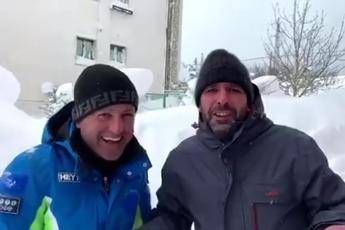 Zalone bloccato sulla neve, show a Roccaraso Zalone bloccato sulla neve, show a Roccaraso