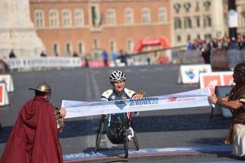 Maratona Roma, vincono kenyano Kipruto ed etiope Tusa. Zanardi tempo record /Video Maratona Roma, vincono kenyano Kipruto ed etiope Tusa. Zanardi tempo record /Video