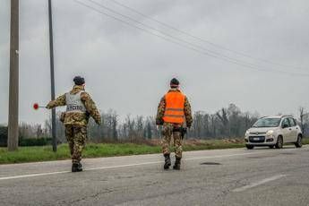 Coronavirus, bozza dl: anche l'esercito per i controlli