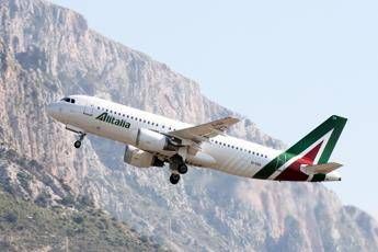 Alitalia, Patuanelli: No a nuovo prestito ponte