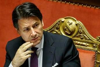 Attesa per il discorso di Conte Attesa per il discorso di Conte