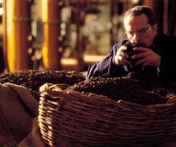 In Trentino alambicchi accesi per vinacce della vendemmia 2019 In Trentino alambicchi accesi per vinacce della vendemmia 2019