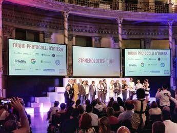Google, accordo con Miur per lo sviluppo delle competenze digitali Google, accordo con Miur per lo sviluppo delle competenze digitali