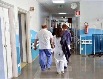 Morbillo, bimbo morto a Monza: I fratelli non c'entrano Morbillo, bimbo morto a Monza: I fratelli non c'entrano