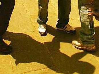 A 13 anni tentano di derubare operai, denunciati nel bolognese A 13 anni tentano di derubare operai, denunciati nel bolognese