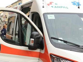 Cade mentre scavalca balcone, 16enne muore nel cosentino Cade mentre scavalca balcone, 16enne muore nel cosentino