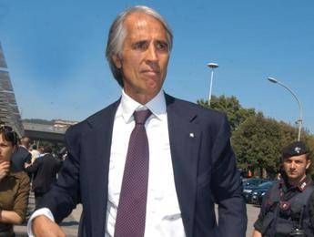 Malagò squalificato per 16 mesi dalla Federnuoto Malagò squalificato per 16 mesi dalla Federnuoto
