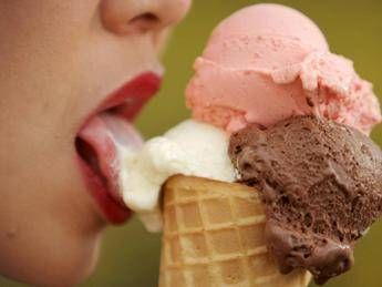 Gelato artigianale solo se è fresco, e Grom toglie la pubblicità Gelato artigianale solo se è fresco, e Grom toglie la pubblicità