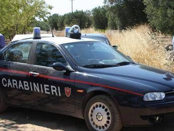 Lite in centro accoglienza immigrati a Roma: gravissimo 18enne ferito a coltellate da coetaneo Lite in centro accoglienza immigrati a Roma: gravissimo 18enne ferito a coltellate da coetaneo