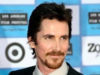 Christian Bale potrebbe essere Steve Jobs nel nuovo biopic sul guru di Apple Christian Bale potrebbe essere Steve Jobs nel nuovo biopic sul guru di Apple