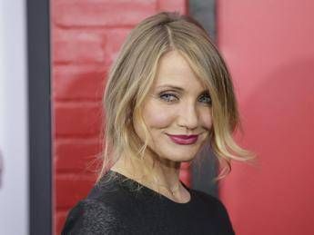Cameron Diaz ha detto 'sì', l'attrice si è sposata con Benji Madden Cameron Diaz ha detto 'sì', l'attrice si è sposata con Benji Madden