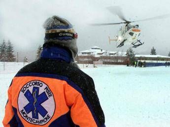 Due slavine su un gruppo di alpinisti in Alto Adige, un morto e tre feriti Due slavine su un gruppo di alpinisti in Alto Adige, un morto e tre feriti