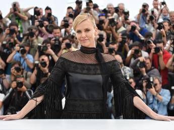 Charlize Theron guerriera per Miller in 'Mad Max', fuori concorso a Cannes Charlize Theron guerriera per Miller in 'Mad Max', fuori concorso a Cannes