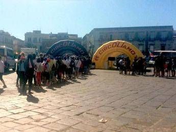CircOLIamo fa tappa a Siracusa, nel 2014 raccolte 735 tonnellate di oli lubrificanti CircOLIamo fa tappa a Siracusa, nel 2014 raccolte 735 tonnellate di oli lubrificanti