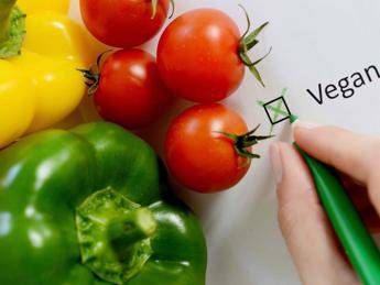 Pescivendola contro vegana, rissa tra venditrici al mercato Testaccio Pescivendola contro vegana, rissa tra venditrici al mercato Testaccio