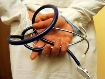 Campania, truffa da 16 milioni nella sanità Campania, truffa da 16 milioni nella sanità