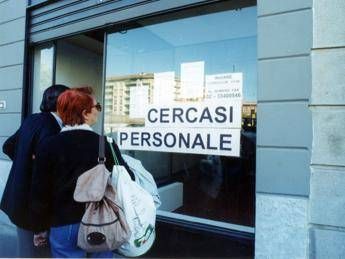 Il lavoro? Questione di paradossi, l'incompetenza viene pagata di più Il lavoro? Questione di paradossi, l'incompetenza viene pagata di più