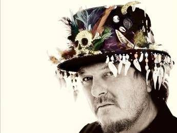 Zucchero: è 'Partigiano Reggiano' il primo singolo del nuovo album 'Black Cat' Zucchero: è 'Partigiano Reggiano' il primo singolo del nuovo album 'Black Cat'