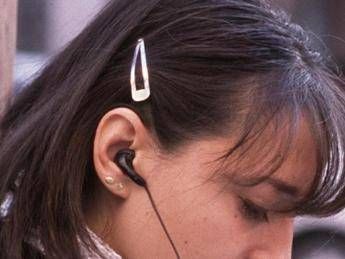 Non dovresti mai prestare i tuoi auricolari, ecco il perché Non dovresti mai prestare i tuoi auricolari, ecco il perché