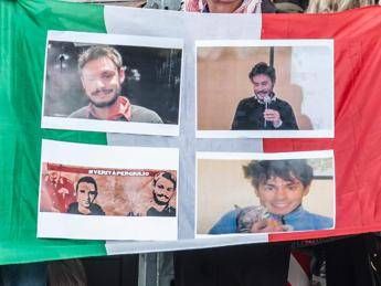 Regeni, capo sindacato egiziano ambulanti: L'ho consegnato agli Interni Regeni, capo sindacato egiziano ambulanti: L'ho consegnato agli Interni
