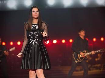 Laura Pausini a San Siro per il debutto di 'Simili tour' Laura Pausini a San Siro per il debutto di 'Simili tour'