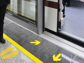 Cina, entra in funzione la metro magnetica 'salva-energia' Cina, entra in funzione la metro magnetica 'salva-energia'