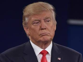 Trump contro Michelle: Non si ricorda quando lei attaccava Clinton Trump contro Michelle: Non si ricorda quando lei attaccava Clinton