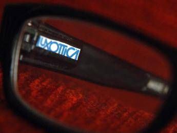 EssilorLuxottica, maxi frode in Thailandia: impatto da 190 mln EssilorLuxottica, maxi frode in Thailandia: impatto da 190 mln
