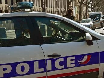 Parigi, insegnante irlandese accoltellato a morte Parigi, insegnante irlandese accoltellato a morte