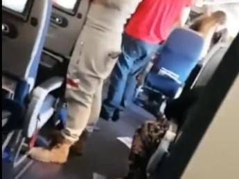 Panico sul volo Mosca-Bangkok: 27 feriti per una turbolenza Panico sul volo Mosca-Bangkok: 27 feriti per una turbolenza