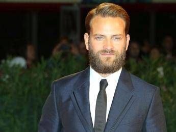 Cucchi, la dedica di Alessandro Borghi Cucchi, la dedica di Alessandro Borghi