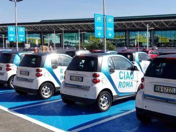 Car sharing, car2go atterra all'aeroporto di Fiumicino Car sharing, car2go atterra all'aeroporto di Fiumicino