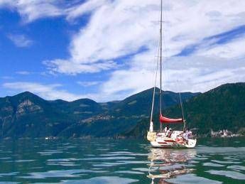 Tappa di Goletta sul lago d'Iseo: Scarichi non depurati finiscono nelle acque Tappa di Goletta sul lago d'Iseo: Scarichi non depurati finiscono nelle acque