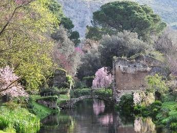 Giardino di Ninfa, manutenzione a emissioni zero Giardino di Ninfa, manutenzione a emissioni zero