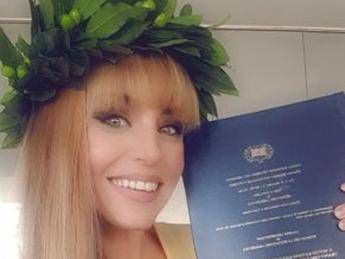 La coach Ermakova apre la staffetta social, 'donne raccontate la vostra unicità' La coach Ermakova apre la staffetta social, 'donne raccontate la vostra unicità'