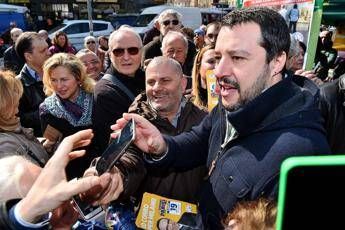 Roma, gelo nel centrodestra: Bertolaso tira dritto. Salvini: Noi siamo con la Meloni Roma, gelo nel centrodestra: Bertolaso tira dritto. Salvini: Noi siamo con la Meloni