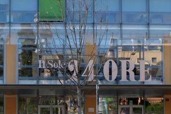 Sole 24 Ore, 700mila euro di buonuscita all'ex direttore Napoletano Sole 24 Ore, 700mila euro di buonuscita all'ex direttore Napoletano