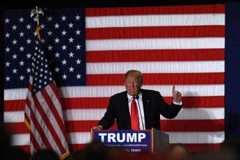 Donald Trump ritwitta frase di Mussolini: Meglio un giorno da leone che 100 da pecora Donald Trump ritwitta frase di Mussolini: Meglio un giorno da leone che 100 da pecora