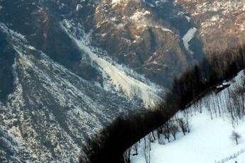 Valanga su pista sci evacuata, sindaco Pietracamela: Poteva essere tragedia Valanga su pista sci evacuata, sindaco Pietracamela: Poteva essere tragedia
