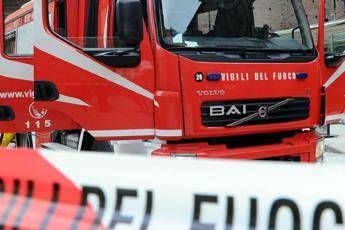 Firenze, cade dal terrazzo e resta sospeso nel vuoto a testa in giù Firenze, cade dal terrazzo e resta sospeso nel vuoto a testa in giù