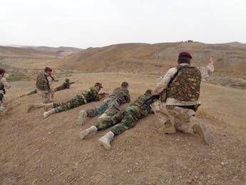 Terrorismo, più di 2mila Peshmerga formati da addestratori italiani in Iraq Terrorismo, più di 2mila Peshmerga formati da addestratori italiani in Iraq