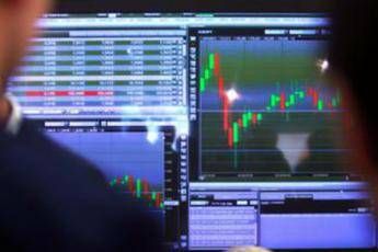 Borse europee chiudono in rosso, pesano i bancari: Milano -1,15% Borse europee chiudono in rosso, pesano i bancari: Milano -1,15%