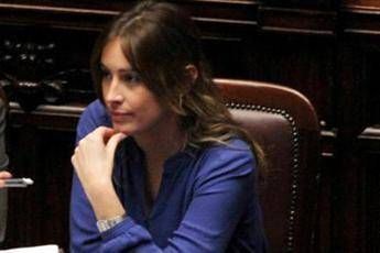 Banca Etruria, Boschi: Mozione di sfiducia? Vedremo chi ha la maggioranza Banca Etruria, Boschi: Mozione di sfiducia? Vedremo chi ha la maggioranza