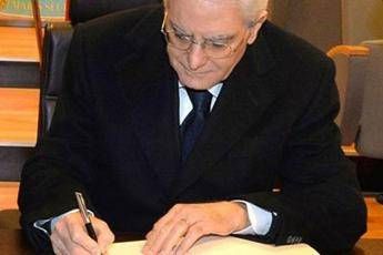 Mattarella: Pieno impegno Italia per sconfiggere la piaga del terrorismo Mattarella: Pieno impegno Italia per sconfiggere la piaga del terrorismo