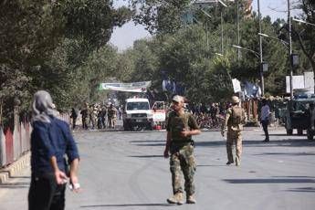 Afghanistan al voto, almeno 2 morti in attentati ai seggi Afghanistan al voto, almeno 2 morti in attentati ai seggi