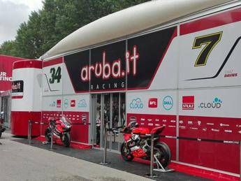 Aruba, la scommessa per il futuro è nel cloud (e nella Superbike) Aruba, la scommessa per il futuro è nel cloud (e nella Superbike)