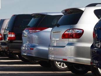 Coronavirus, in Ue crollo drammatico del mercato delle auto benzina e diesel Coronavirus, in Ue crollo drammatico del mercato delle auto benzina e diesel